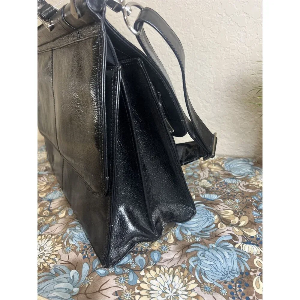 Kenneth Cole Black Leather Laptop Messenger Briefcase Bag